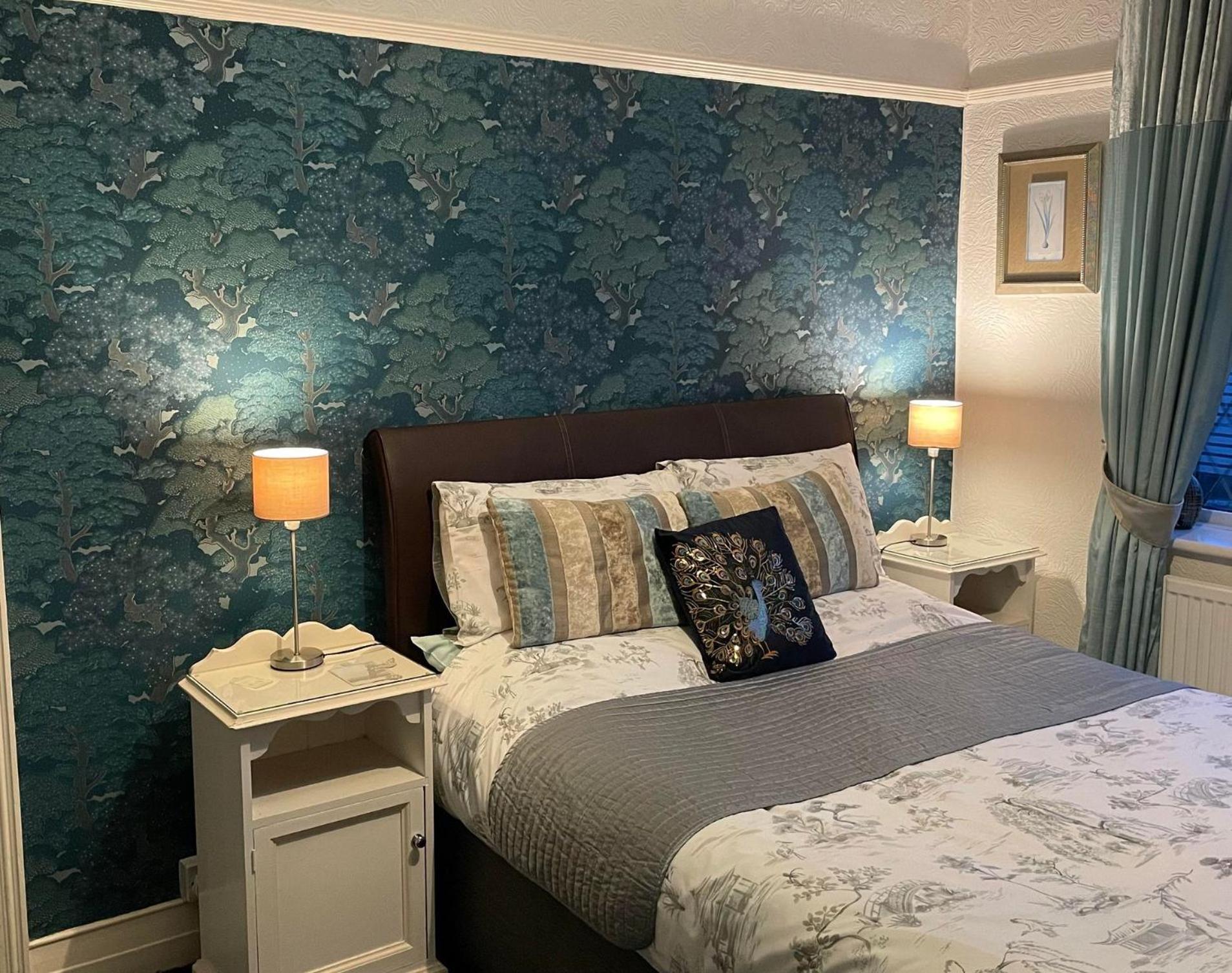 Esjays At Knowles House Bed & Breakfast Lytham St Annes Bagian luar foto